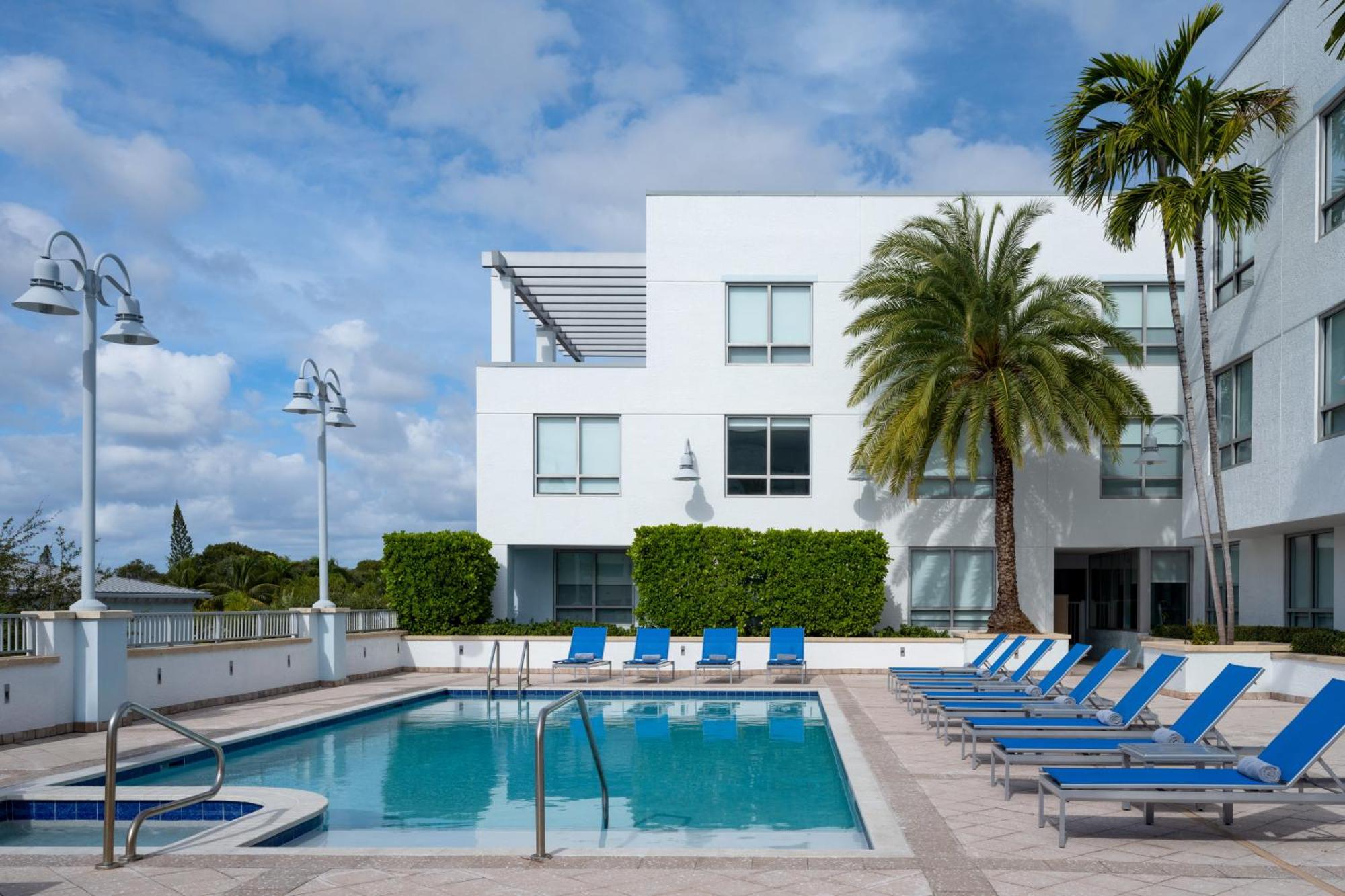 Hyatt Place Delray Beach Exterior photo